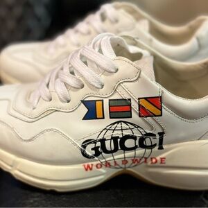 Gucci sneakers only been worn five times size 37